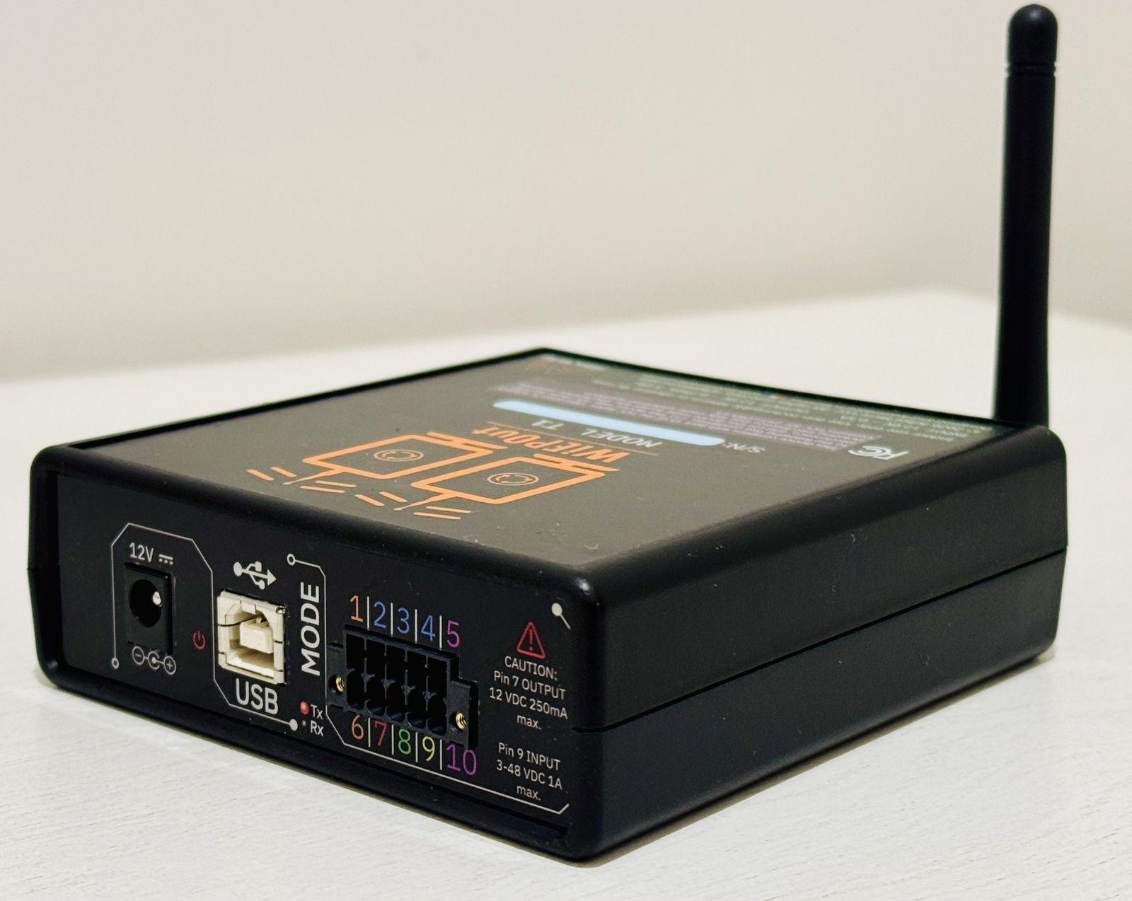 WiEPOut T1 rear 45° view: 12 V DC jack, USB-B port and 10-pin terminal block